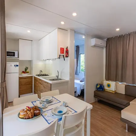 Mobilhome Im Mit Grosser Poolanlage Кастильоне-делла-Пеская